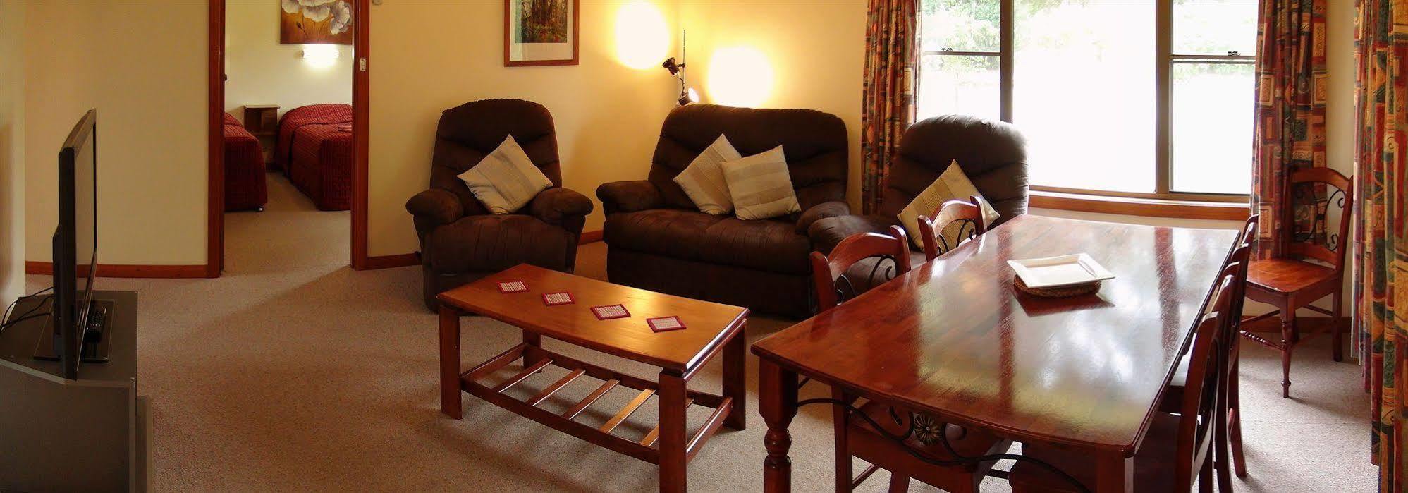Marsden Court Apartments Now Incorporating Marsden Court And Sharonlee Strahan Villas Eksteriør bilde