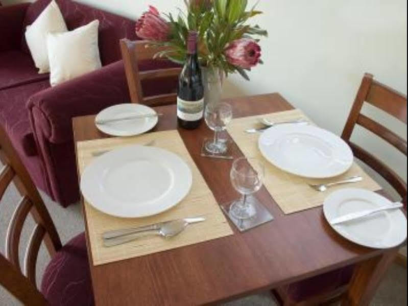 Marsden Court Apartments Now Incorporating Marsden Court And Sharonlee Strahan Villas Eksteriør bilde